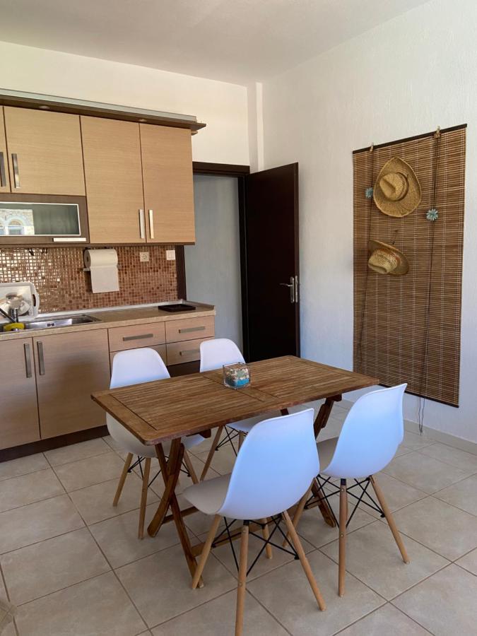 Efi's House Flogita