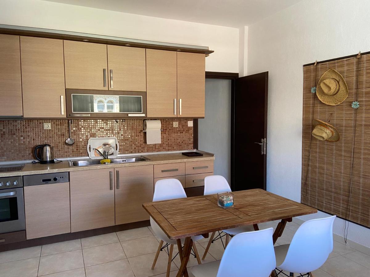 Efi's House Apartment Flogita
